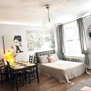 Apartament Kameralny Przy Ulicy Długiej, Gdańsk